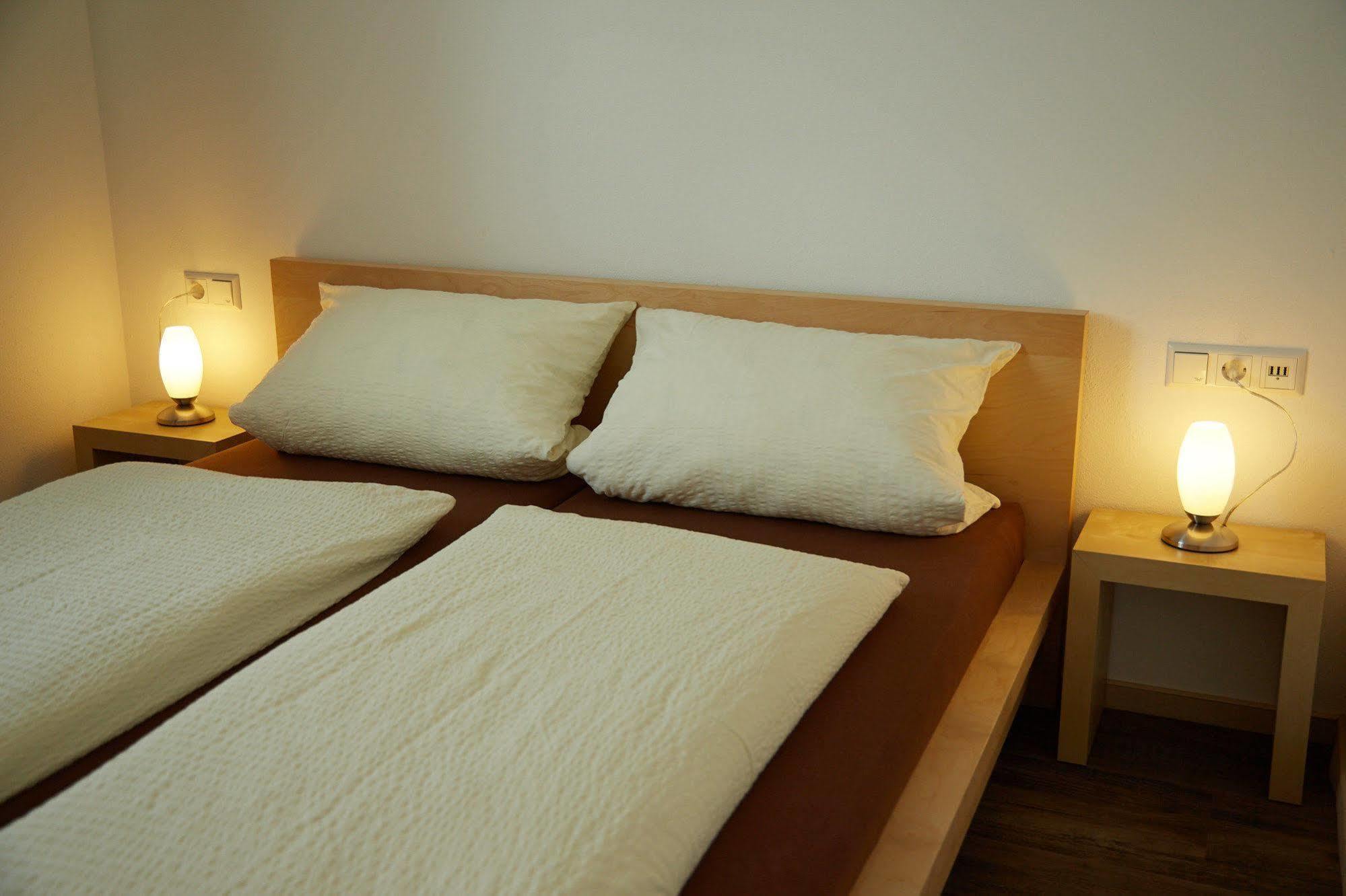 Business Homes - Das Apartment Hotel Lauchheim Exteriör bild
